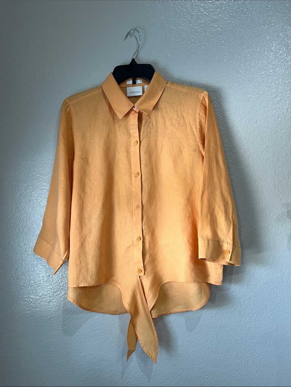 Chico's Peach-Orange Tie-Hem Button Up Blouse Sz M Resort vacation Resort TC0693